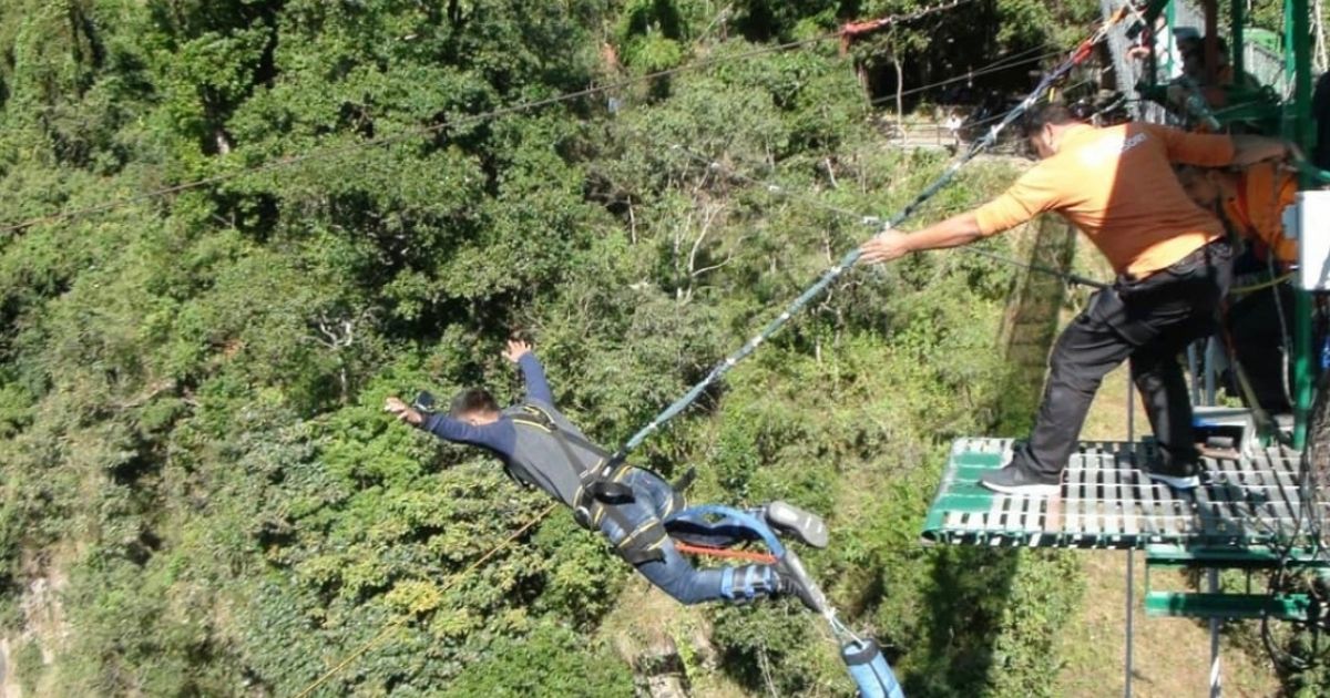 Bungee Jumping